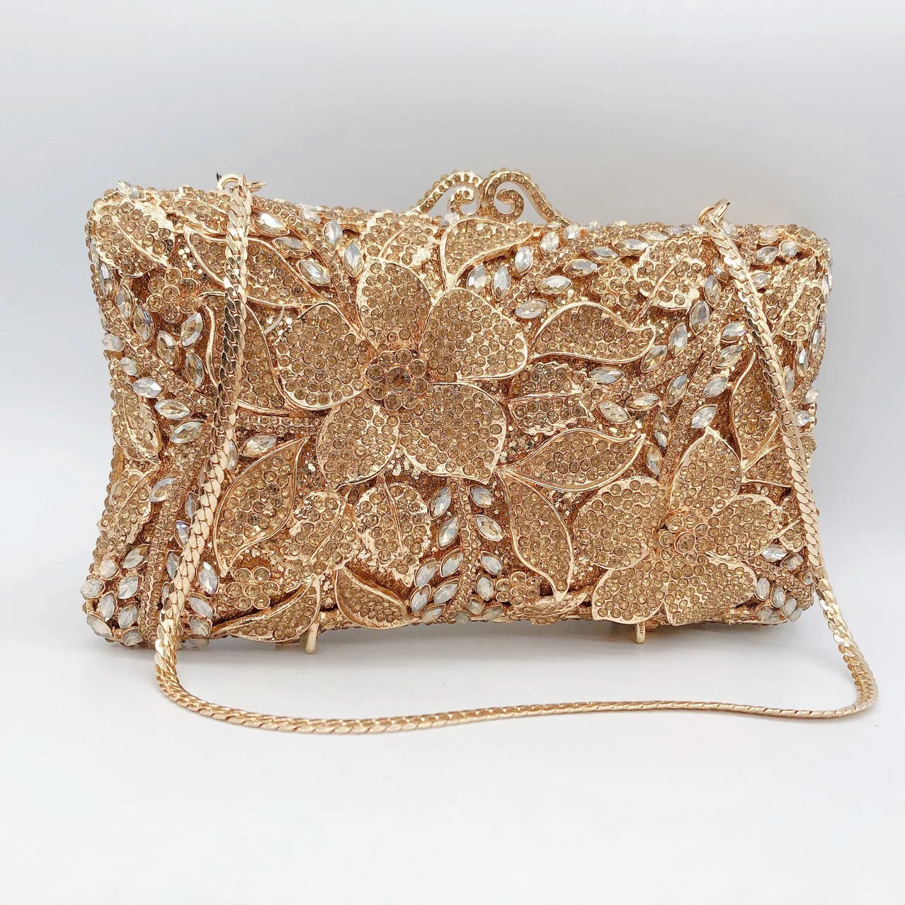 Tangled Clutch
