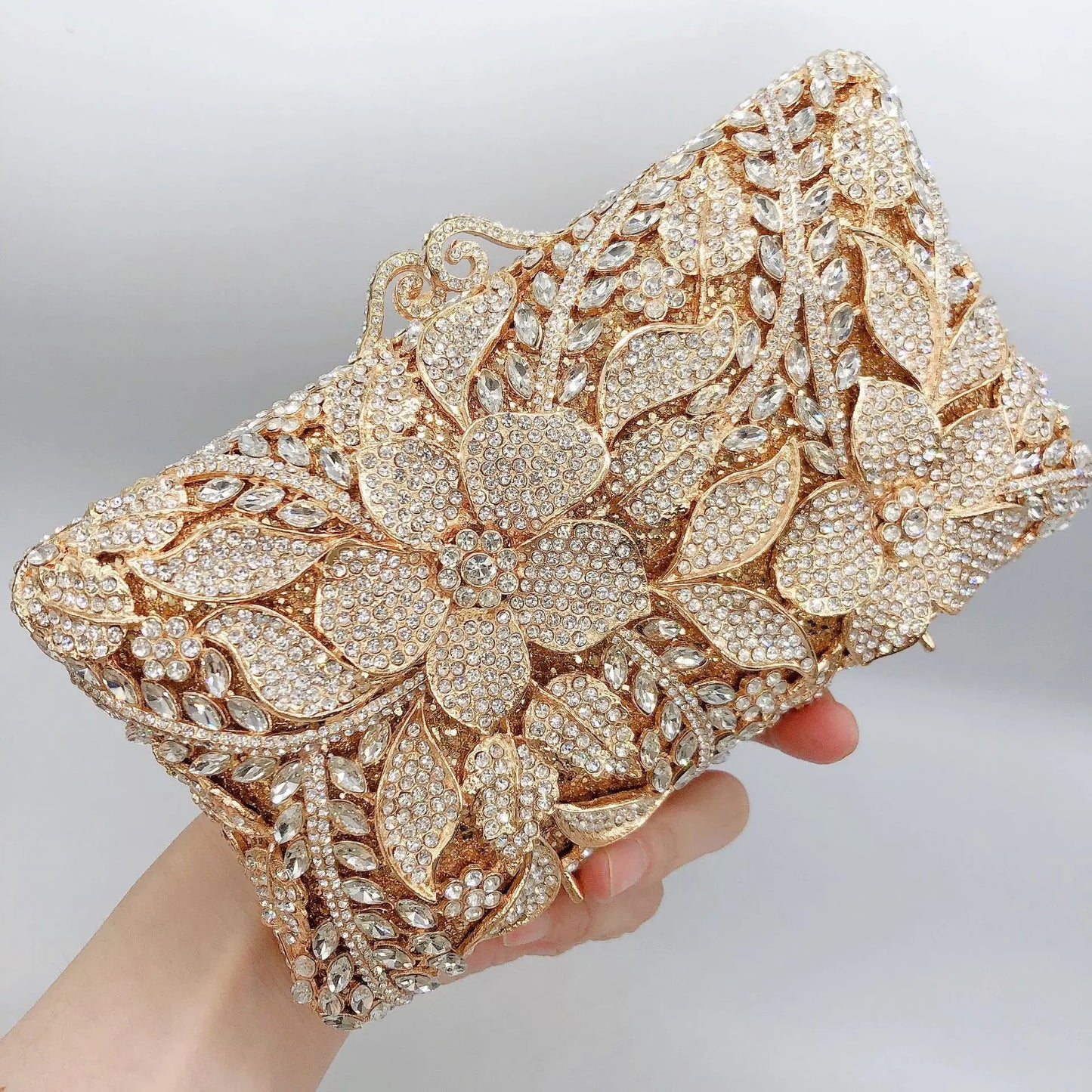 Tangled Clutch